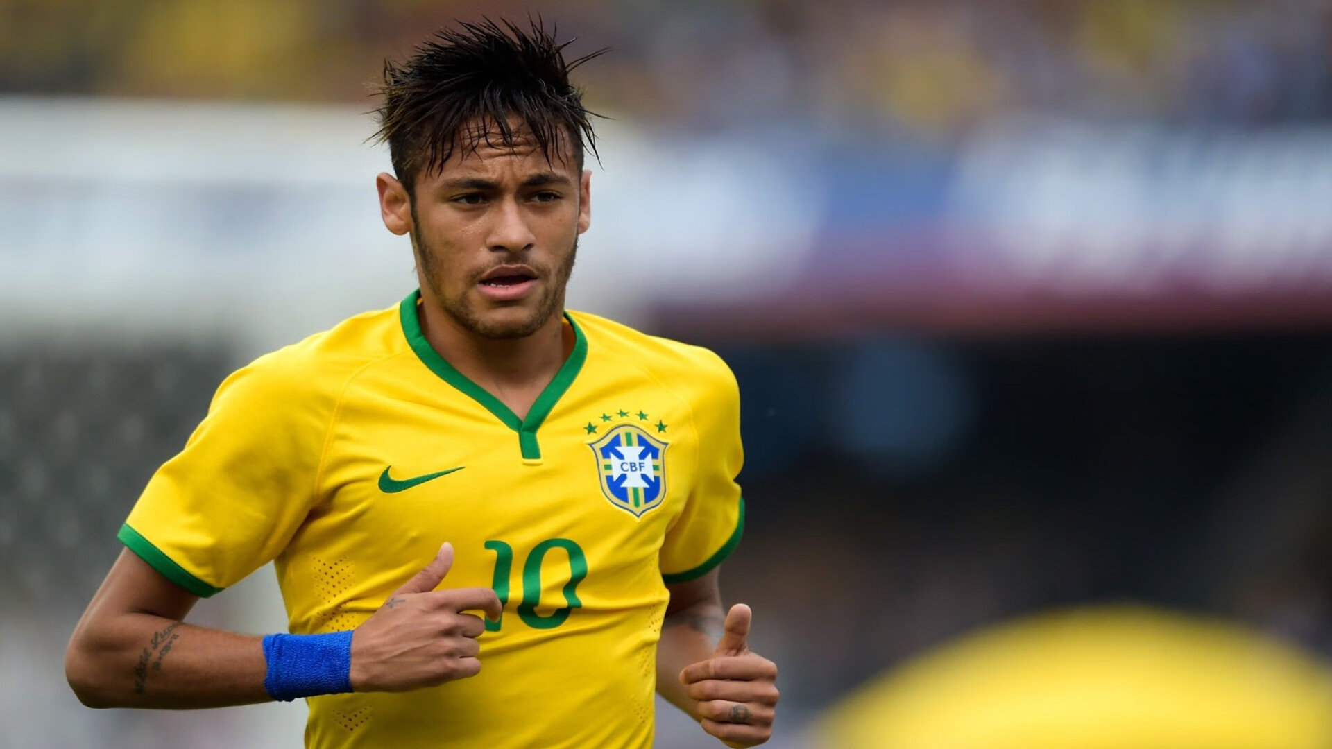 AYX体育官网-AI裁判系统实现全场自动判罚，比赛公平性再上台阶，ai裁判最早运用于哪一年